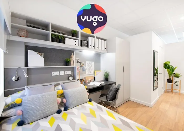 Yugo Clifford House